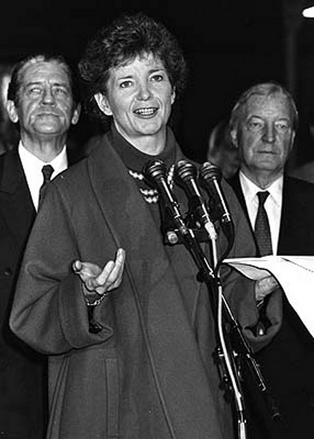 Black and white photo of Mary Robinson as President of Ireland in 1990